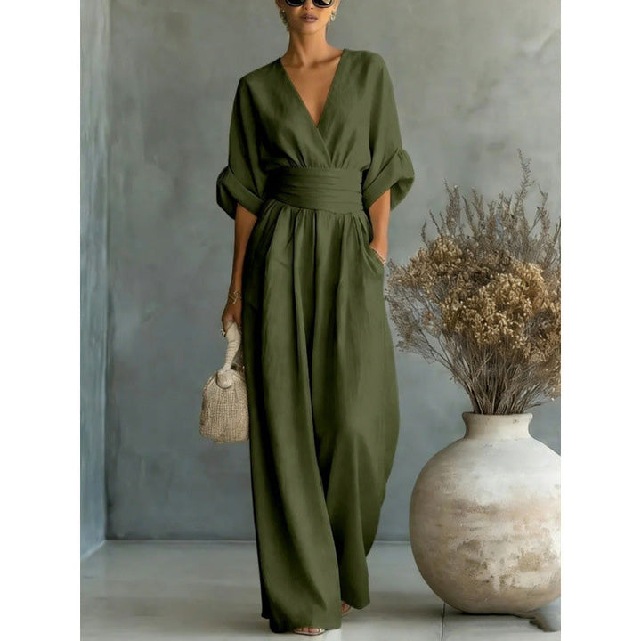 Uanstrengt eleganse – Jumpsuit for damer med V-hals