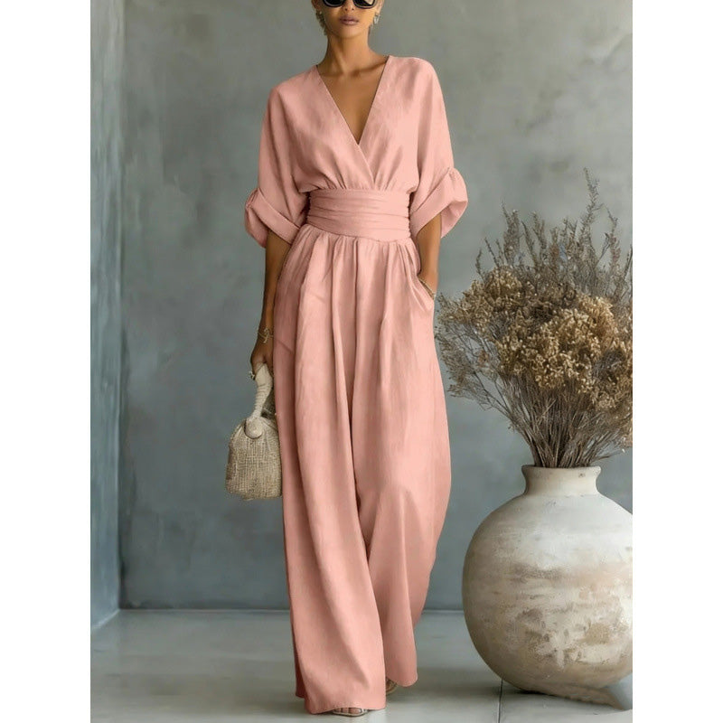 Uanstrengt eleganse – Jumpsuit for damer med V-hals